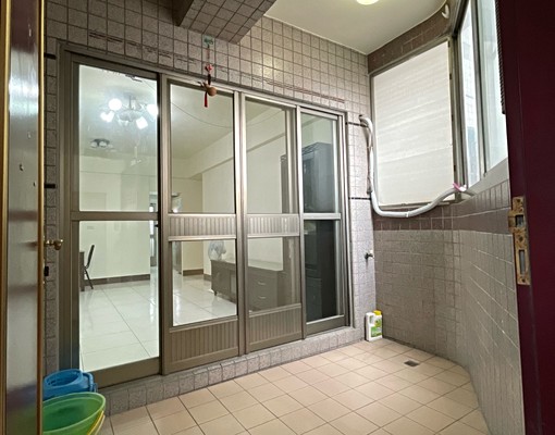 明誠一路大道東大廈/3房+平車+陽台進出 - Image 1