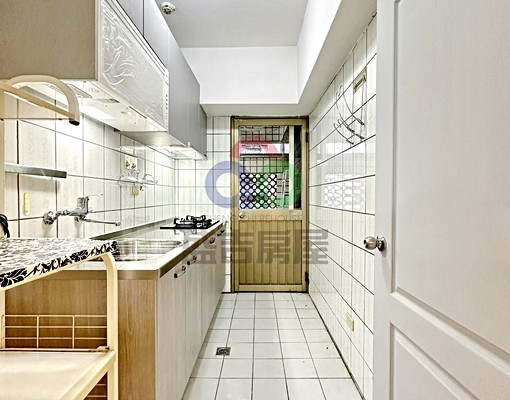 中科東海,全配三房,全新廚具,附車位,可租補 - Image 12