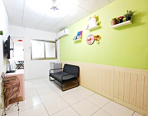 逢甲商圈🍎超大一房一廳✅門前停機車✅大陽台獨洗✅兩張雙人床 - Image 6