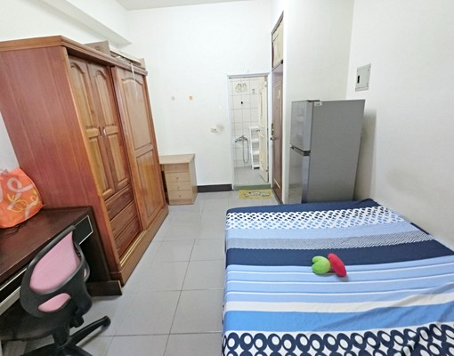 西屯中科澄清榮總❤陽台獨洗曬❤室內機車位❤雙門冰箱 - Image 5