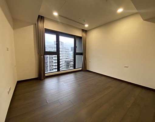 重劃區閱世界。4房（使用約50坪）＋主衛浴缸＋雙平面車位 - Image 8