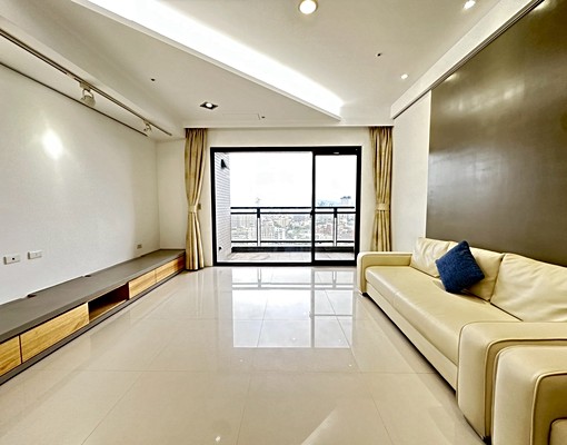 西區美術館總太國美超大三房平車🏠可補全配家具電🏠全室精裝 - Image 1