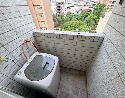 租屋補助。機車位。陽台獨洗。流理台。電陶爐 - Image 7