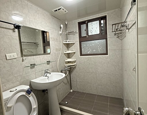 新莊歐洲村邊間大四房全新整理 - Image 10