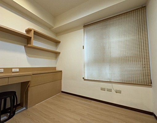 出租《香榭緹景》無敵景觀美2房含車位可租補~入戶籍 - Image 9