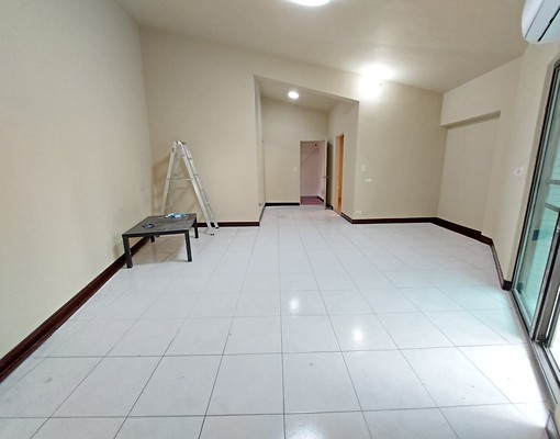 城中城國泰商圈1房1廳全新油漆 - Image 2