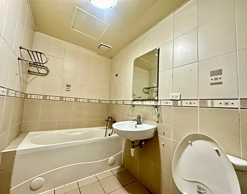 景秀88亮彩3房車 - Image 7