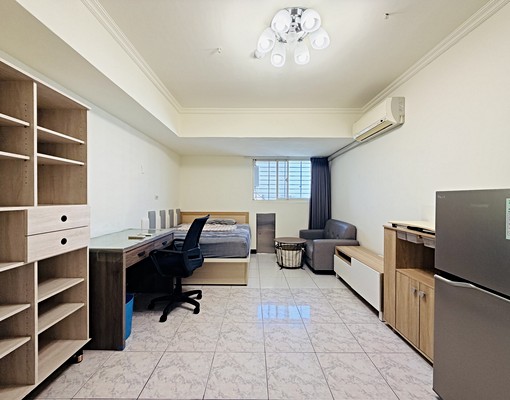 📍住商找窩窩📍三重站高樓層獨立採光套房含家電網路 - Image 2