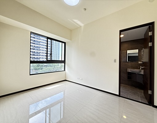 青埔A18高鐵600米。全新挑高景觀簡配三房|含管台水台電 - Image 1