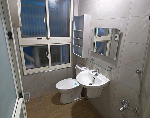 近中原夜市電梯大套房 - Image 4