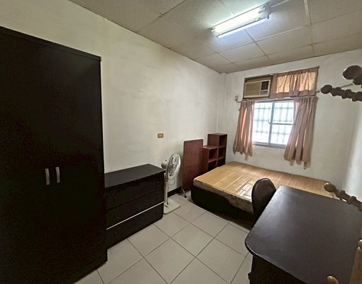 中華南路一段與大同路口附近套房家具家電全6500元 - Image 6