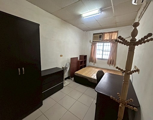 中華南路一段近巴克禮公園套房家具家電全6500元 - Image 8