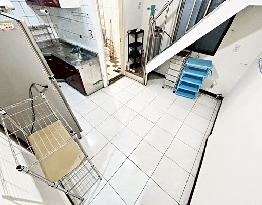 近新北高中◆超值2房◆可租補入籍★可合租 - Image 5