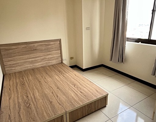 全新整理~漂亮兩房車~可租屋補助 - Image 10