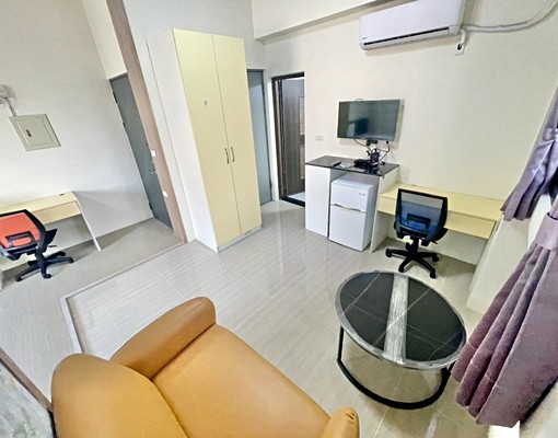 台水台電超優惠✨陽台獨洗曬✨可租補✨超大坪數✨近文心崇德鬧區 - Image 1