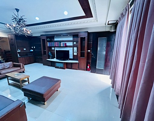 近市政府&漢口國中♡整棟5房透天♡可住可營業♡可公司工作室 - Image 3