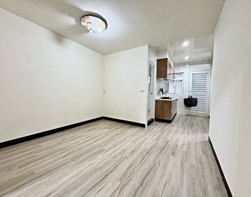 市政府全新裝潢搶手三房/可補助/雙陽台採光佳/可寵物 - Image 10