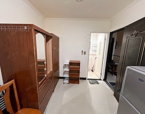 近東門站小資族溫馨獨立走道窗套房可代收垃圾 - Image 5