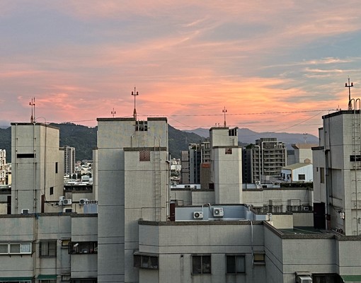 太平近74環中東路🚗全新三房可養狗次頂樓 - Image 2