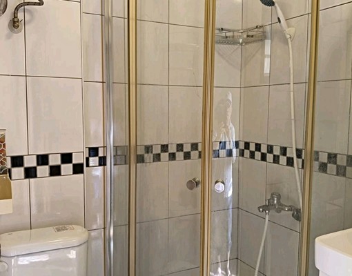 近火車站/加工區/矽品、有私人陽台套房 - Image 3