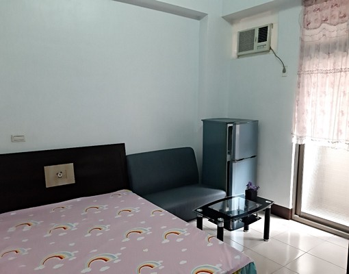 近巨城陽台獨洗套房 - Image 1