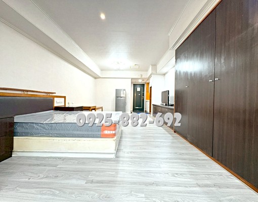 ◣近巨城商圈◥警衛管理電梯大套房有流理台/平面車位 - Image 4