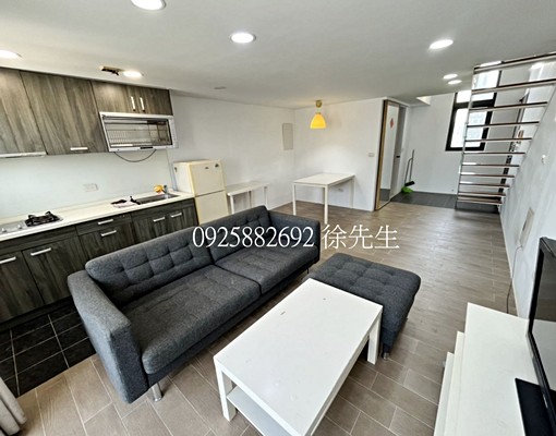 租市中心近南清大~日系優質二房~水噹噹 - Image 2