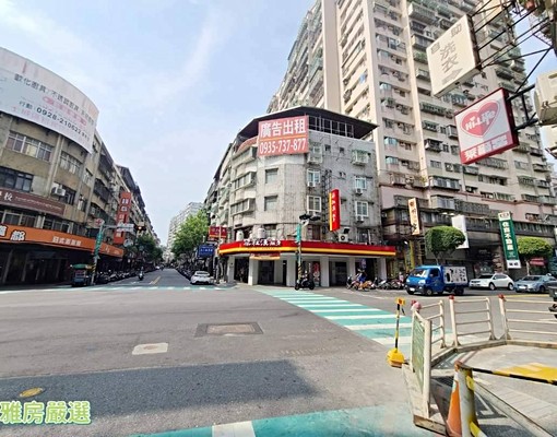 海山捷運二樓公寓~麥當勞、海山捷運、家樂福~才租8千5哪裡找 - Image 10