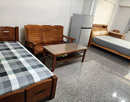 出租⛩️華勛整層出租⛩️華勛市場旁(另有一間雙人房可租) - Image 2