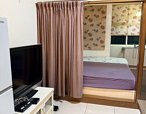 上班族優選,特易購獨立裝璜套房設備齊全近 - Image 1