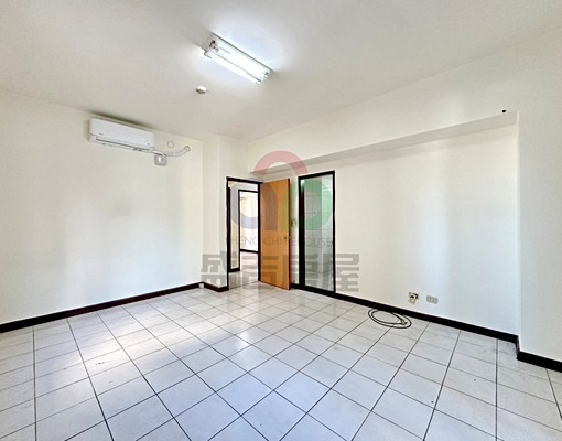 西屯路三段【台中陽明】全新冷氣超寬敞採光四房+車位 - Image 10