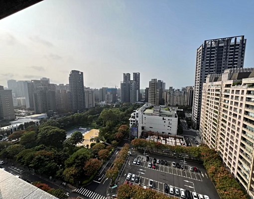 扶輪公園旁🌳高樓層大棟距✨峰上五房雙車💯 - 591租屋網 - Image 1