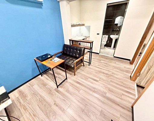 超值兩房一廳、可雙租補、水泥磚牆、府中站 - Image 1