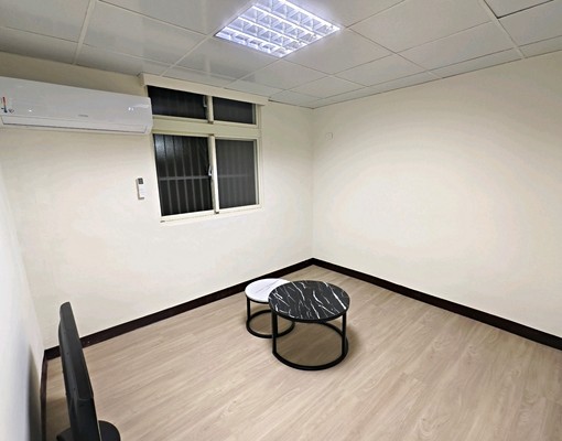 龍潭-龍科旁三房透天雙車位可租補免仲介 - Image 1