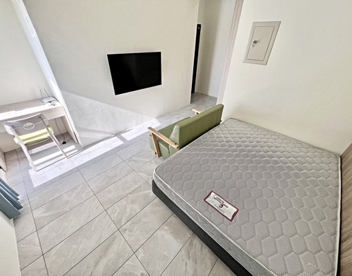 可租補✅近五權車站✅陽台獨洗✅系統櫃✅電梯✅質感環境 - Image 4