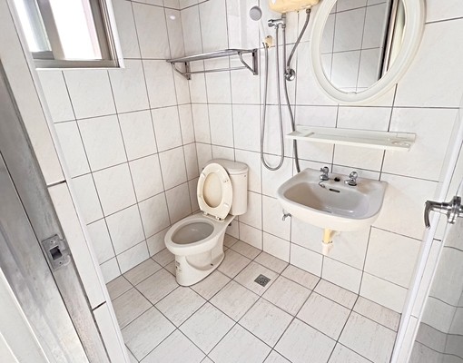 逢甲💖陽台獨曬浴室開窗機車位💖可租補 - Image 12