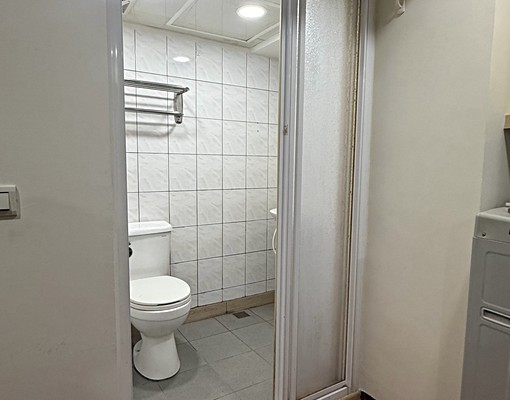 獨立套房|八里高樓層電梯套房|近六四 - Image 8