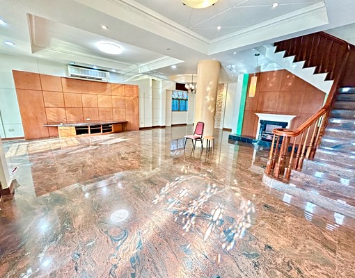 ✨唯一一間前後花園3萬多可停7台車的別墅✨ - 591租屋網 - Image 1