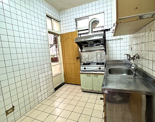 社宅『永和中正路823公園公寓大四房』免仲費可租金補助入戶籍 - Image 9