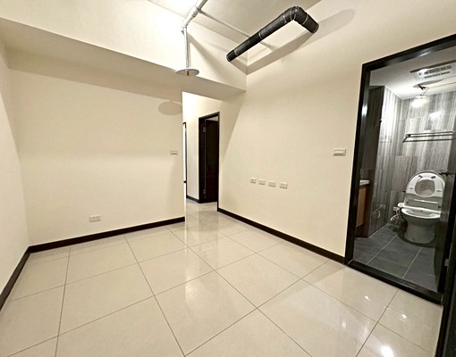 海山🏠可租補稅籍/全新裝潢高樓層景觀/獨立陽台/含平車/ - Image 2