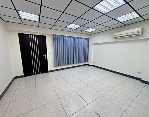 可寵|近交流道|社區型透天|門前停車 - Image 5