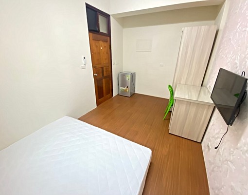 逢甲大學旁電梯套房出租 - Image 1