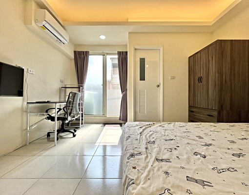 近水湳經貿⭐乾淨明亮⭐方正格局⭐獨洗陽台 - Image 1