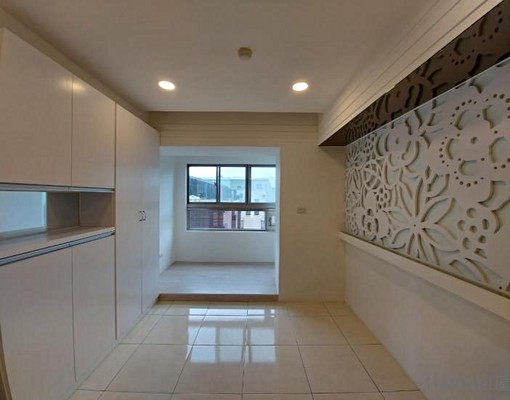 🈵東區文化中心美三房有車位-可入戶籍租屋補助🈵 - Image 3