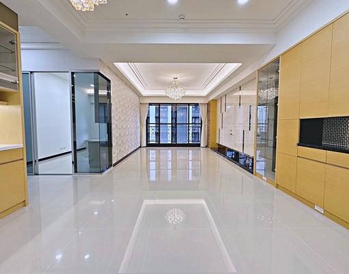 ⭐️小詹精選⭐️精美裝潢中和站四房車 - Image 1