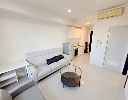 走路就到【逢甲夜市】高質感一房一廳!公園首排視野,獨洗獨曬! - Image 12