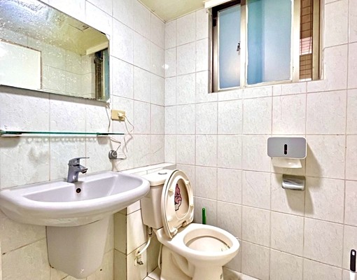 大墩商圈🌺羅馬假期🌺正1房1廳含車位🌺台水電🌺獨洗曬 - Image 7