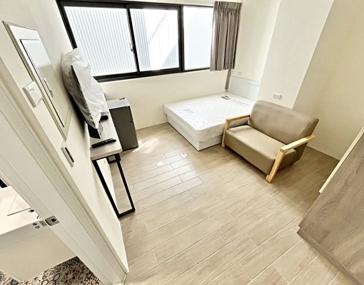 採光超好🥭多間可選✅可租補電梯機車位 - Image 1