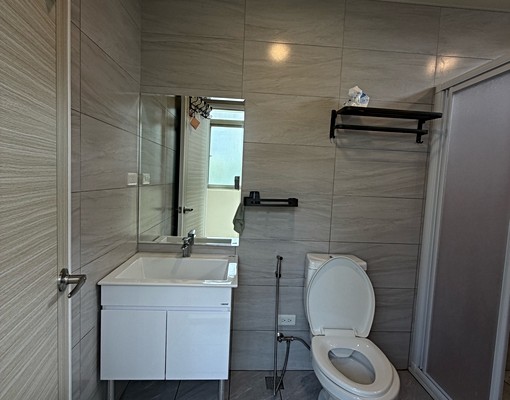 採光極佳屋主自租分租套房 - Image 3