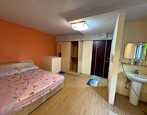 海山✨採光通風獨洗✨垃圾代收✨免爬高✨傢俱齊全大空間 - Image 2